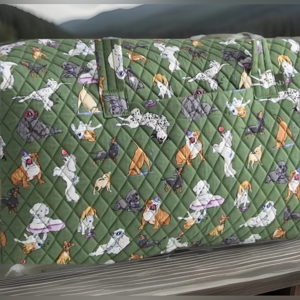 Vera Bradley Dog Park Large Traveler Duffel Bag NWT - Picture 6 of 7
